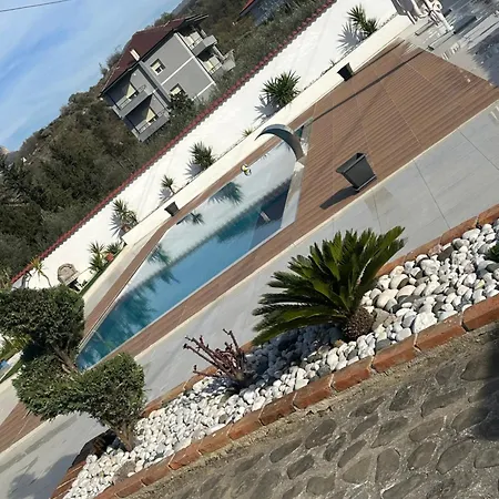Vini Luxury Villa-3
